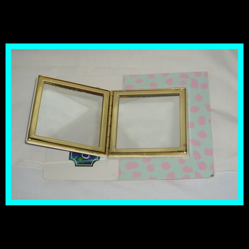 😎Sale-Tru Beauty Dual Magnification Compact